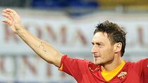 Totti Balas Gol Aguero