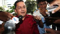 Trimedya Panjaitan Besuk Emir Moeis 