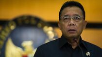 Budiman Tak Hadiri Pelantikan Kasad Baru, Menko Polhukam: 