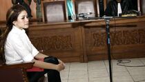 Jelang Putusan, NIkita Mirzani Gelisah dan Pasrah