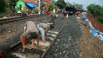 Konstruksi KA Barang Tanjung Priok Dilaksanakan November 2015