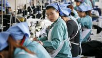 Terpengaruh Tarif Impor AS, PMI Manufaktur China Turun