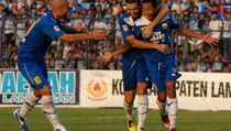 Persib Incar Gelandang Tengah Baru