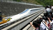 Jepang Tes Kereta Berkecepatan 500 Km/Jam