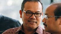 Mantan Menteri Kehakiman Jenguk Gubernur Riau