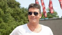  Simon Cowell Menyesal Selingkuh dengan Istri Teman Baiknya 