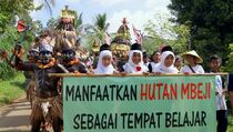 Peringati Hari lingkungan Hidup, Puluhan Tumpeng Jadi Rebutan