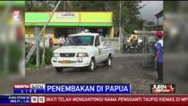 Isak Tangis Sambut 2 Jenazah Korban Penembakan di Puncak Jaya