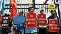 Sanksi Sosial Lebih Memberi Efek Jera Bagi Ormas Nakal