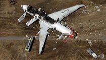 Asiana Tawarkan US$ 10.000 pada Korban Selamat Kecelakaan Pesawat