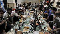 Pejuang Taliban Pakistan Bantu Pemberontak Suriah