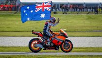 Casey Stoner Bakal Masuk 