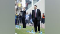 Martino Pusing Pilih Rekan Duet Messi