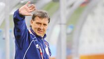 Barcelona Siapkan Lima Pelatih Pengganti Tata Martino