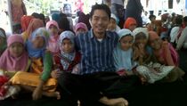Sekolah Alam di Tengah Gunungan Sampah