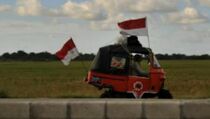  Makin Berkurang, Rombongan Pemudik Pakai Bajaj