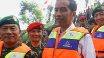 Kedapatan Buang Sampah di Kali, Didenda Minimal Rp 500.000