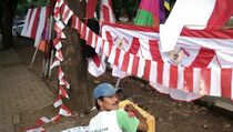 HUT Kemerdekaan Makin Dekat, Penjualan Bendera Kian Laris