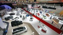 Konsumen Indonesia Membeli Mobil Sebagai Simbol Kesuksesan