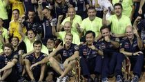 Vettel Menang Terus, Penonton Bosan