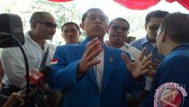 Tri Dianto Tantang KPK Periksa SBY dan Ibas