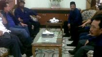 Pengamat Kritisi Singgahnya Ketum Nasdem di Rumah Bupati Probolinggo
