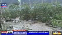 Banjir ‪Lahar Dingin Sinabung Melanda Permukiman Warga‬