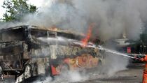 Bus Terbakar, Tol Wiyoto Wiyono Padat Merayap