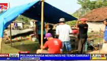 Korban Banjir Indramayu Mengungsi di Tenda Darurat