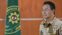 Didorong Rasa Takut, Hambit Akui Urus Perkara di MK