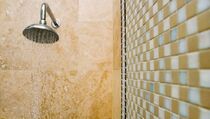 3 Cara Ampuh Kamar Mandi Bersih Terawat