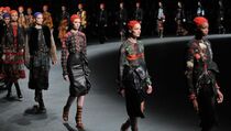 5 Desainer Indonesia Pamer Koleksi di Paris Fashion Week 