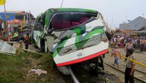9 Korban Kecelakaan Kereta di Bekasi Masih Dirawat