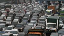 Antrean Gerbang Tol Cileunyi Capai 5 Km