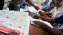 Pemilihan DPD di Kota Tual Dihitung Ulang