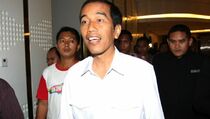Jokowi Kukuhkan Simpatisan 
