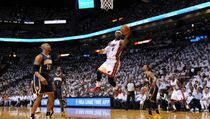 LeBron James Dominan, Miami Selangkah Lagi ke Final NBA