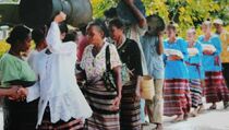 Antara Alor, Moko, dan Cinta