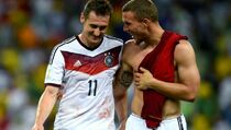 Cedera, Jerman Tanpa Podolski Lawan Aljazair