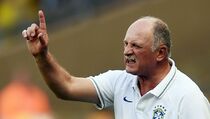 Agen Neymar Serang Scolari
