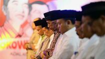  Jokowi Blusukan Pasar dan Ditutup Tarawih, Prabowo Hadiri Acara ICWA