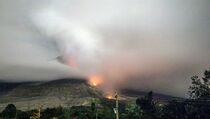 Gunung Sinabung Kembali Meletus
