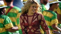 Shakira Hadir di Balap Formula 1 Miami Bersama Tom Cruise