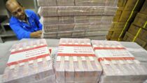 Kaji Penurunan Bunga Kredit, Bank Mandiri Seleksi Sektor