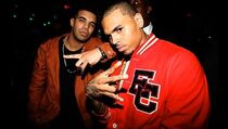 Adu Jotos dengan Drake, Chris Brown Terluka