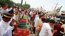 Sholat Idul Fitri di Pelabuhan Sunda Kelapa