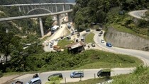 Jembatan Kelok 9 Payakumbuh Jadi Tujuan Wisata Pemudik