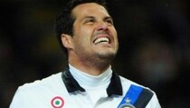Julio Cesar Bicarakan Kontrak Dengan QPR