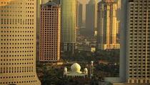 Solusi Membenahi  Jakarta: Perlu Dekonsentrasi Ekonomi