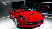 Corvette Stingray Jadi Bintang Panggung Chevrolet di IIMS